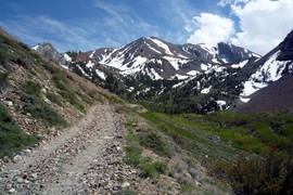 Laurel Lakes Road - Waypoint 6: Last Turnout before Switchbacks