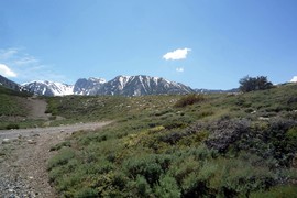 Laurel Lakes Road - Waypoint 3: First glimpse of the valley